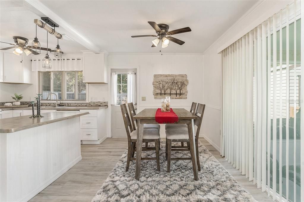 For Sale: $250,000 (3 beds, 2 baths, 1020 Square Feet)