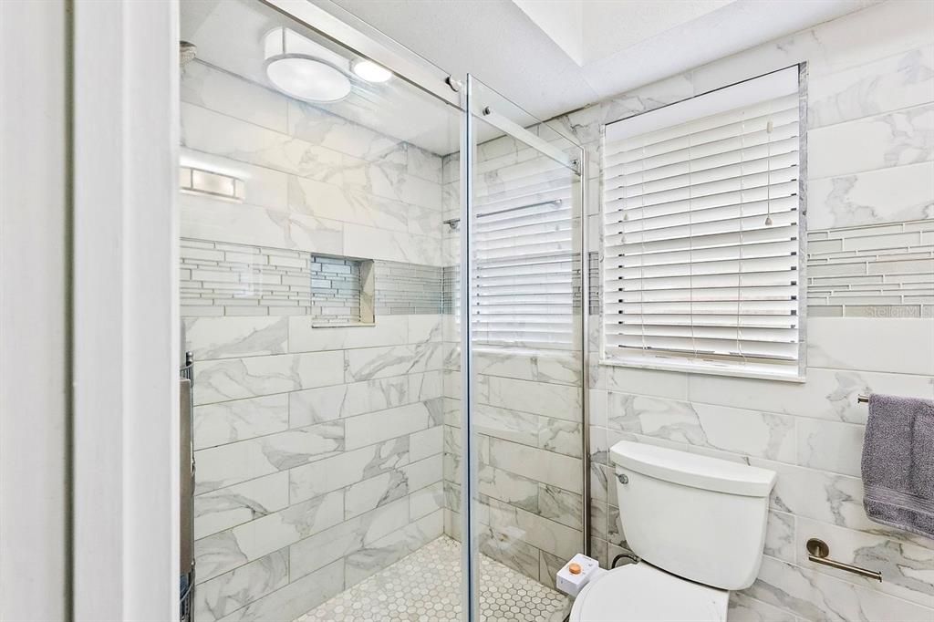 出租: $4,200 (3 贝兹, 2 浴室, 1865 平方英尺)