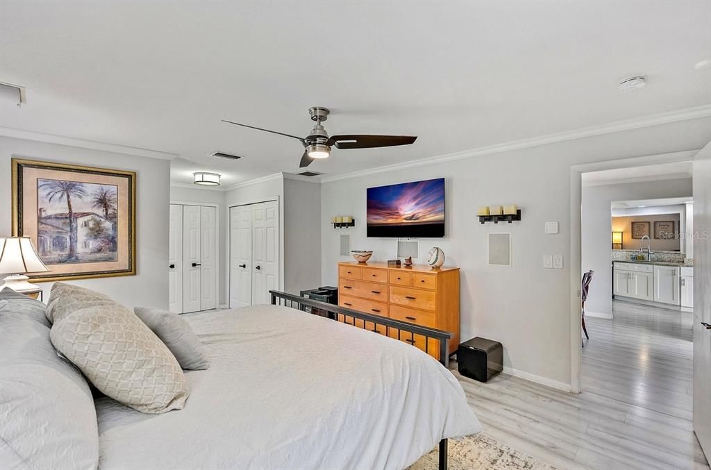 出租: $4,200 (3 贝兹, 2 浴室, 1865 平方英尺)