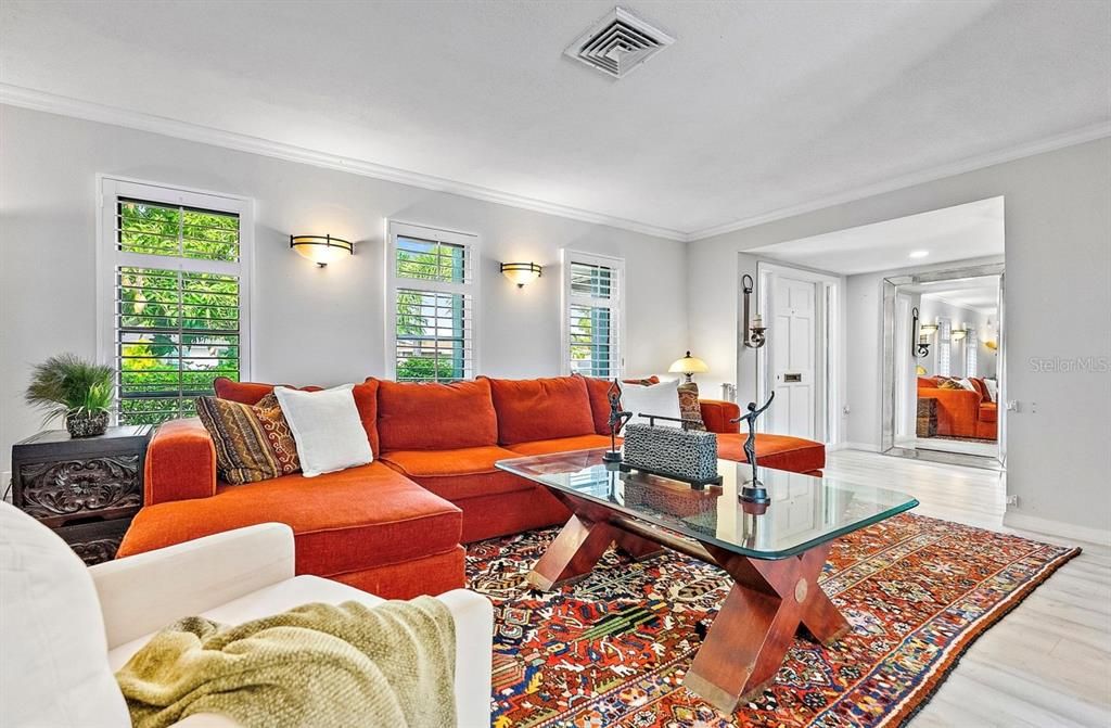 出租: $4,200 (3 贝兹, 2 浴室, 1865 平方英尺)