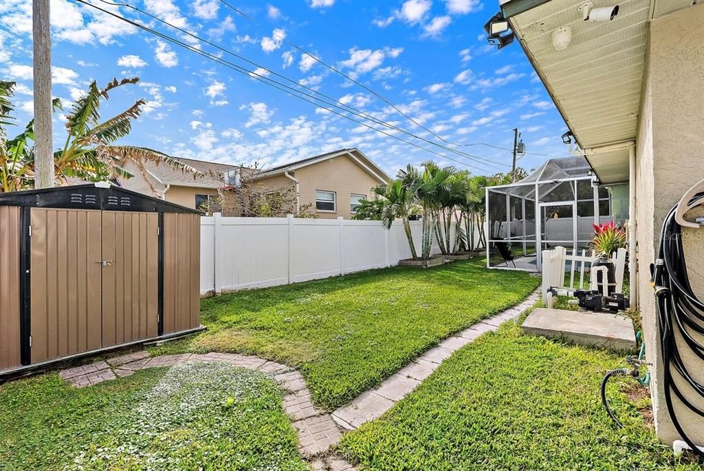 出租: $4,200 (3 贝兹, 2 浴室, 1865 平方英尺)