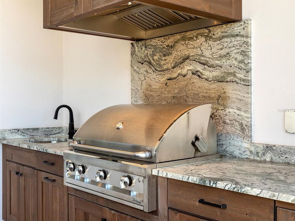 На продажу: $1,695,000 (3 спален, 3 ванн, 2688 Квадратных фут)