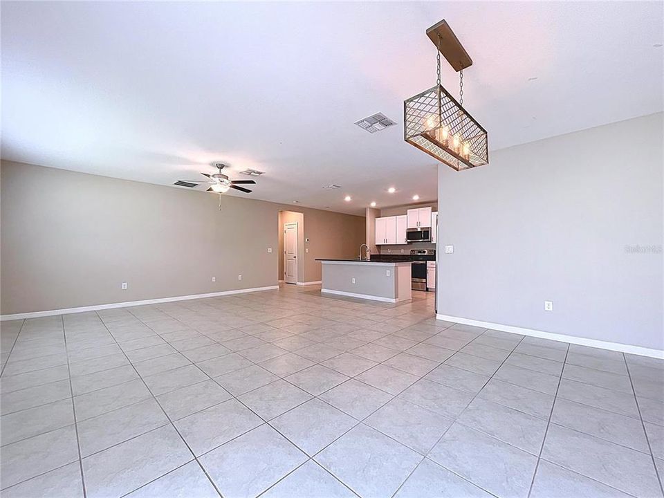 For Sale: $460,000 (6 beds, 3 baths, 3362 Square Feet)