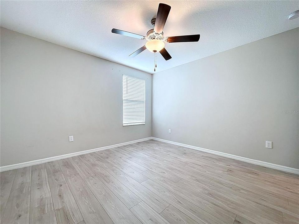 For Sale: $460,000 (6 beds, 3 baths, 3362 Square Feet)