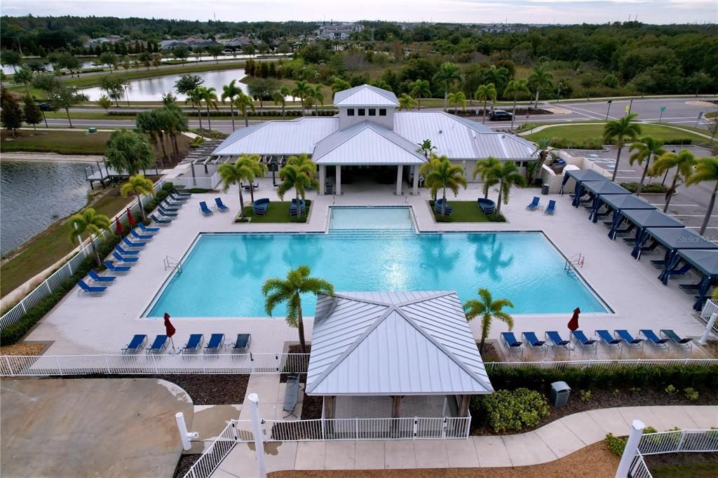 For Sale: $460,000 (6 beds, 3 baths, 3362 Square Feet)