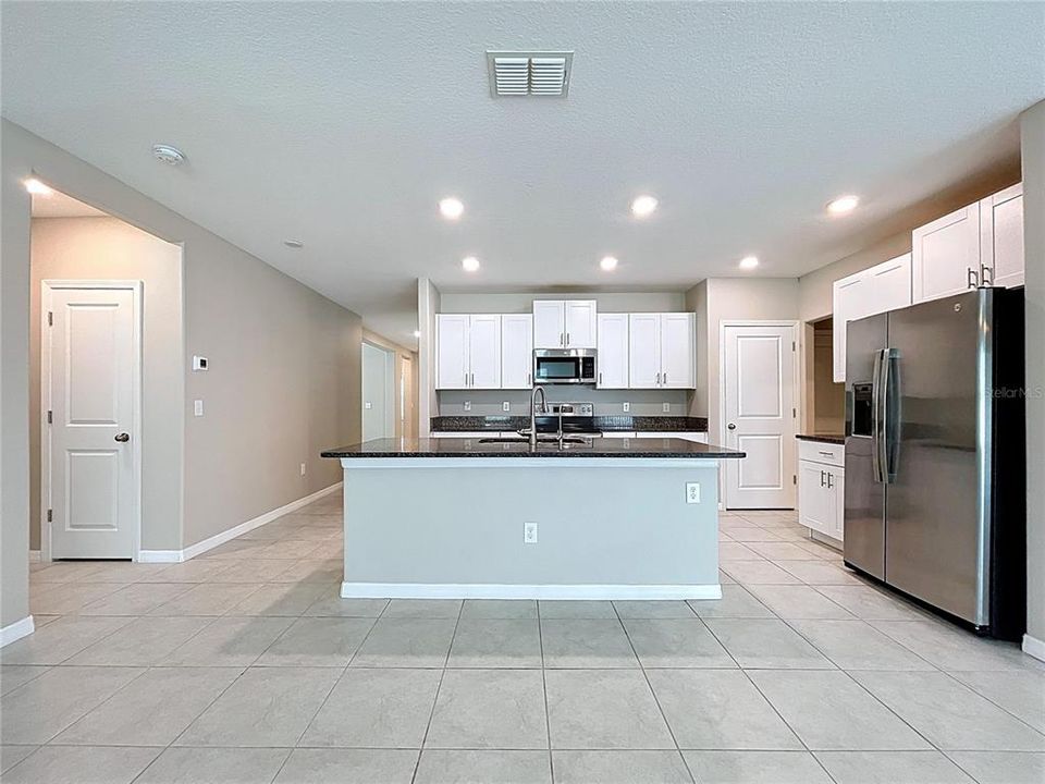 For Sale: $460,000 (6 beds, 3 baths, 3362 Square Feet)