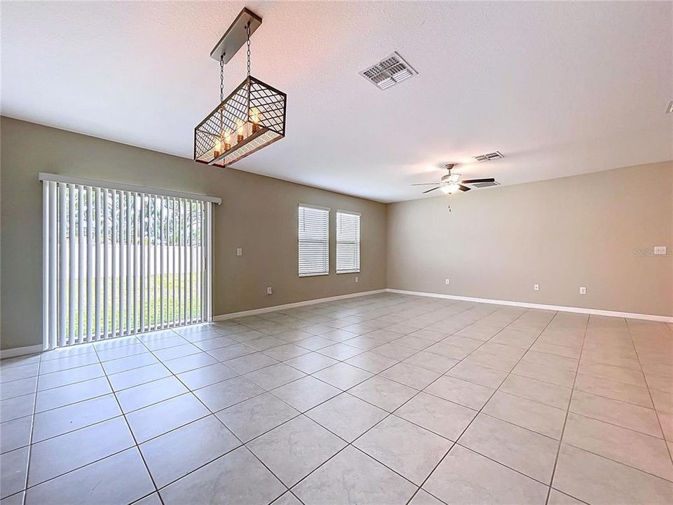 For Sale: $460,000 (6 beds, 3 baths, 3362 Square Feet)