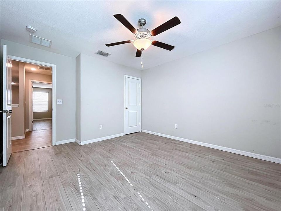 For Sale: $460,000 (6 beds, 3 baths, 3362 Square Feet)