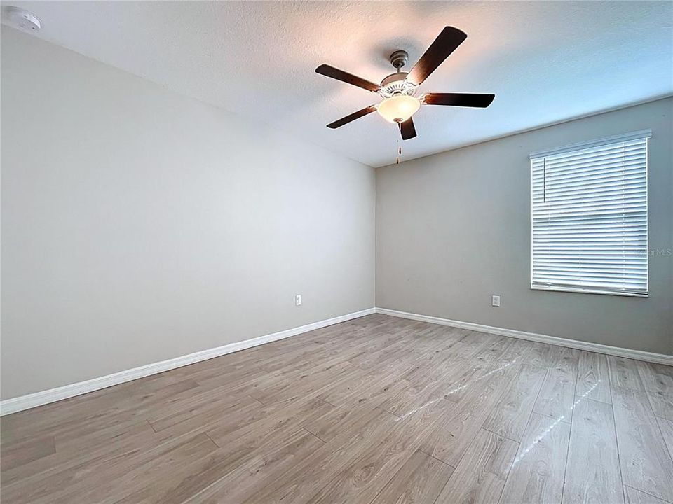 For Sale: $460,000 (6 beds, 3 baths, 3362 Square Feet)