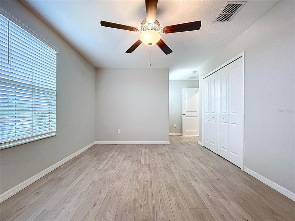 For Sale: $460,000 (6 beds, 3 baths, 3362 Square Feet)