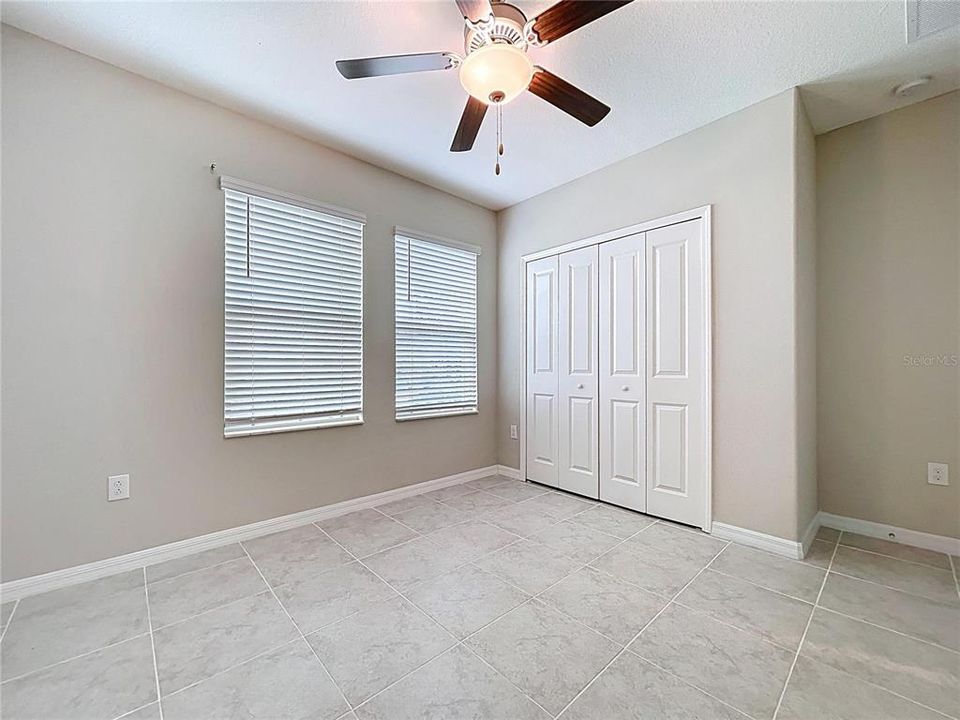 For Sale: $460,000 (6 beds, 3 baths, 3362 Square Feet)