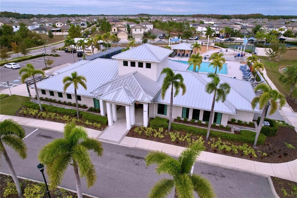 For Sale: $460,000 (6 beds, 3 baths, 3362 Square Feet)