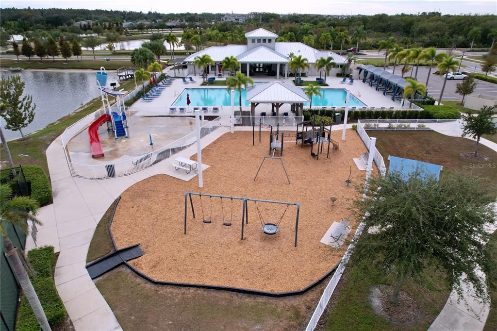 For Sale: $460,000 (6 beds, 3 baths, 3362 Square Feet)