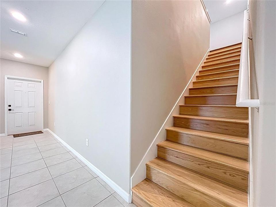 For Sale: $460,000 (6 beds, 3 baths, 3362 Square Feet)