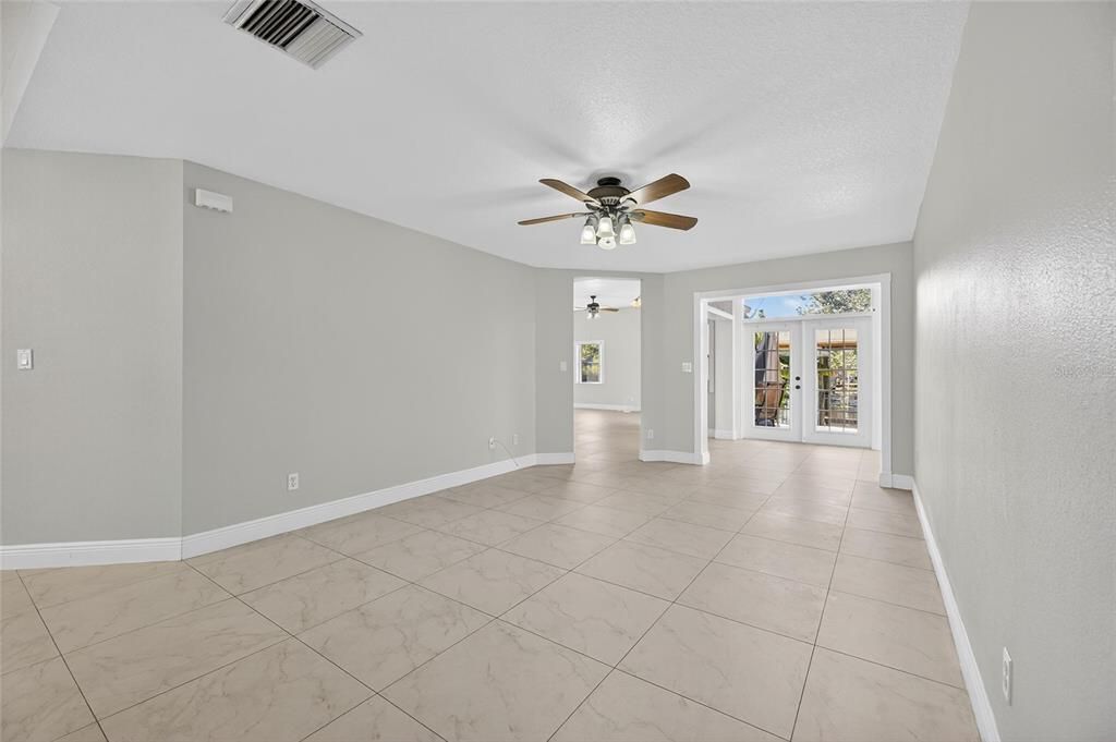 For Rent: $3,600 (3 beds, 2 baths, 2612 Square Feet)