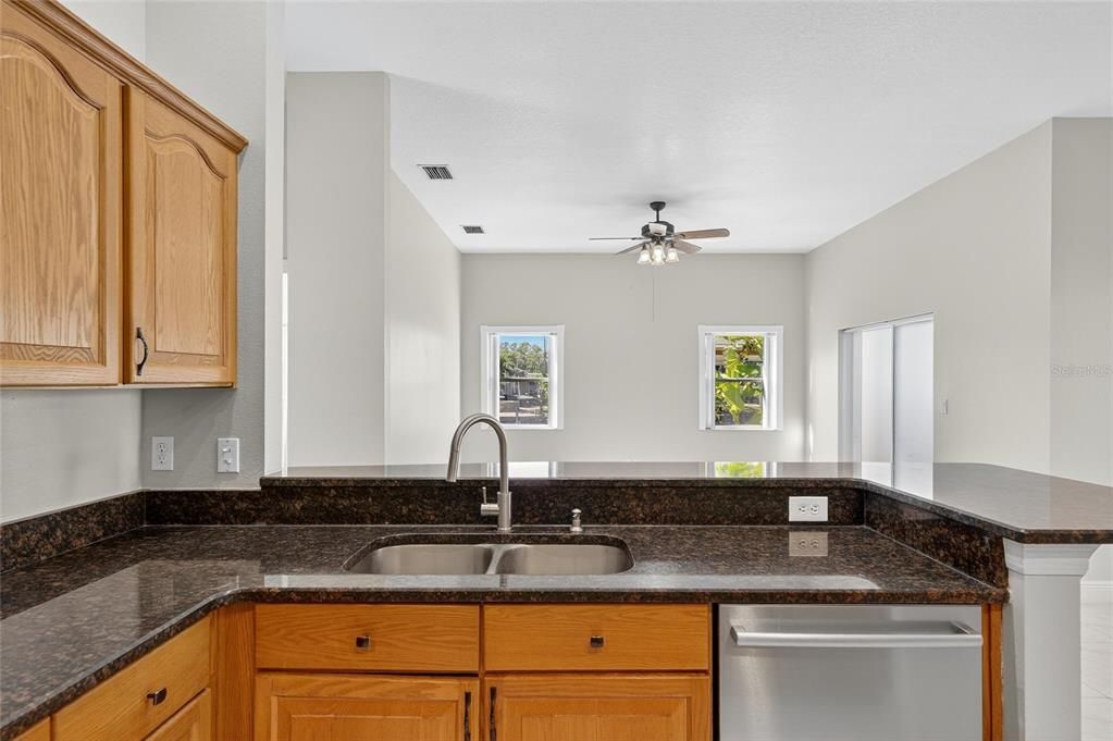 For Rent: $3,600 (3 beds, 2 baths, 2612 Square Feet)