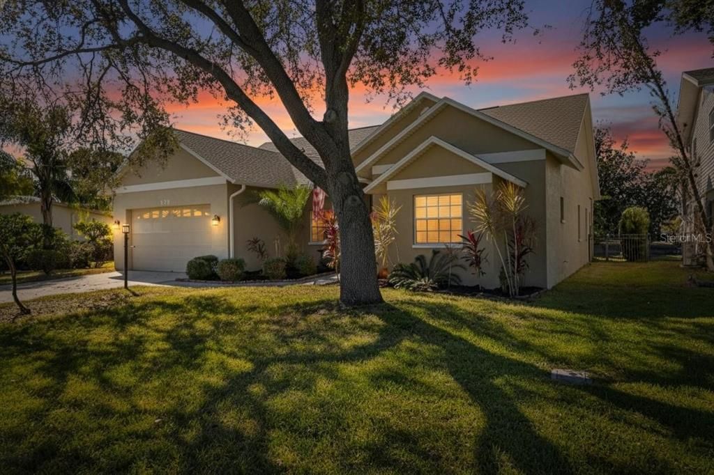 For Rent: $3,600 (3 beds, 2 baths, 2612 Square Feet)