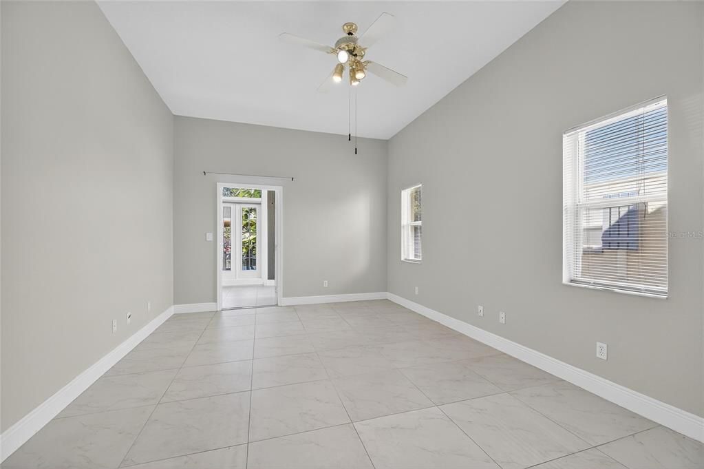 For Rent: $3,600 (3 beds, 2 baths, 2612 Square Feet)