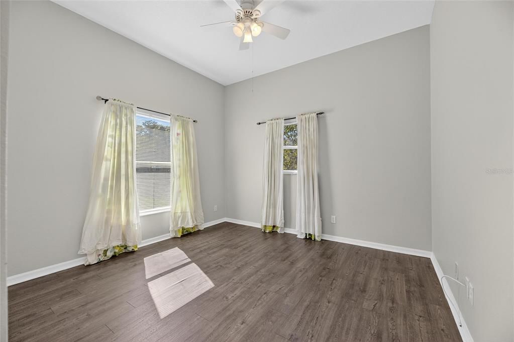 For Rent: $3,600 (3 beds, 2 baths, 2612 Square Feet)