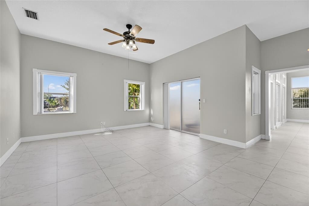 For Rent: $3,600 (3 beds, 2 baths, 2612 Square Feet)