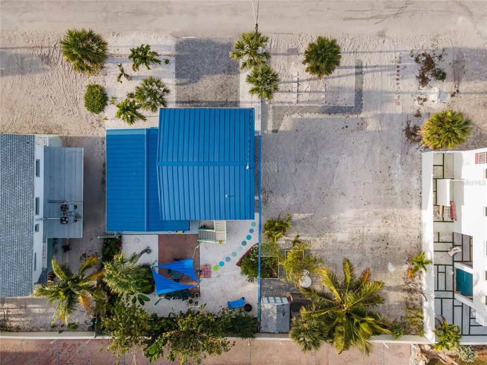 For Sale: $1,800,000 (2 beds, 2 baths, 1468 Square Feet)