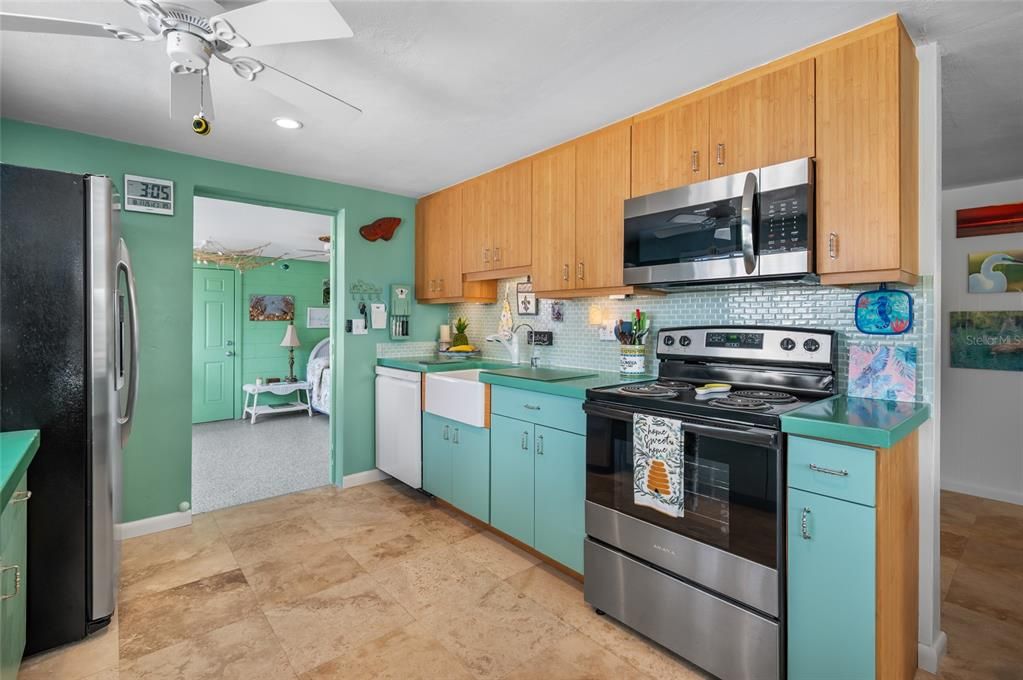 For Sale: $1,800,000 (2 beds, 2 baths, 1468 Square Feet)