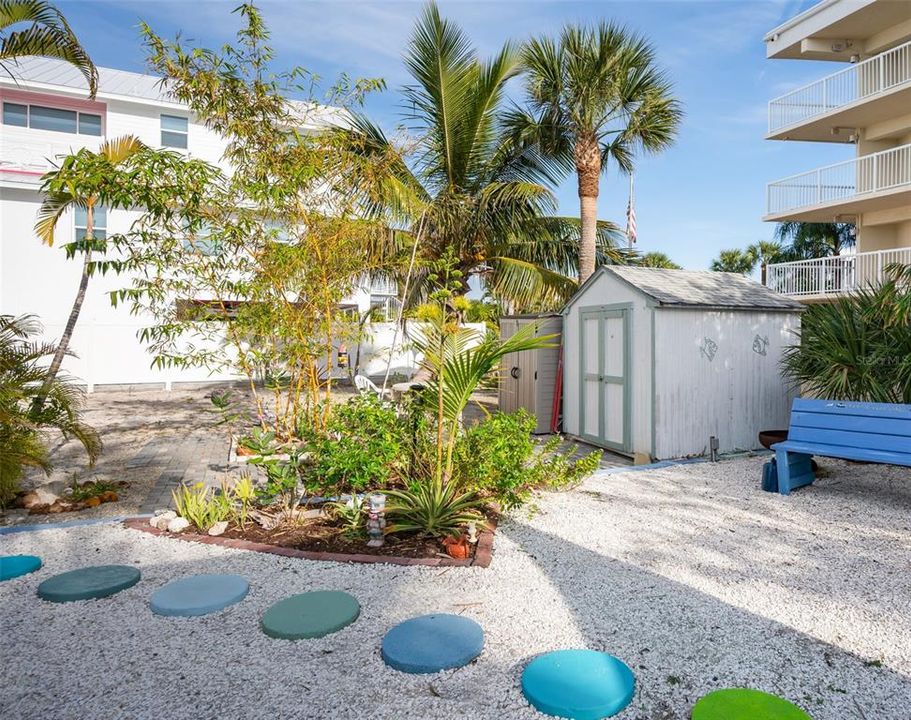 For Sale: $1,800,000 (2 beds, 2 baths, 1468 Square Feet)