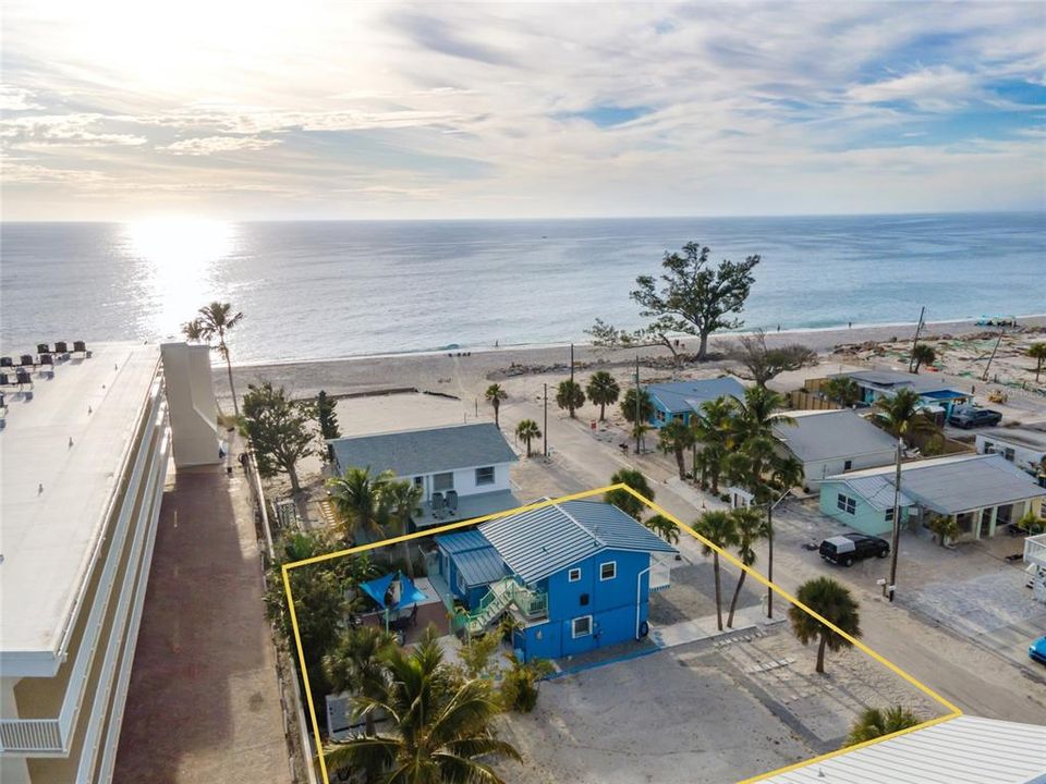 For Sale: $1,800,000 (2 beds, 2 baths, 1468 Square Feet)