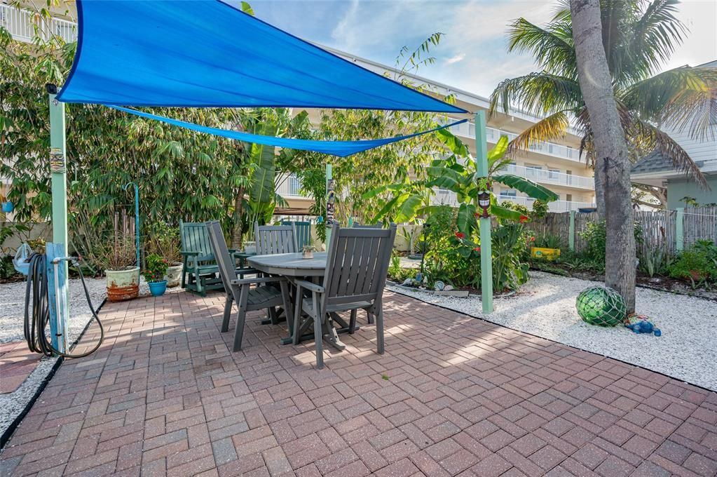 For Sale: $1,800,000 (2 beds, 2 baths, 1468 Square Feet)