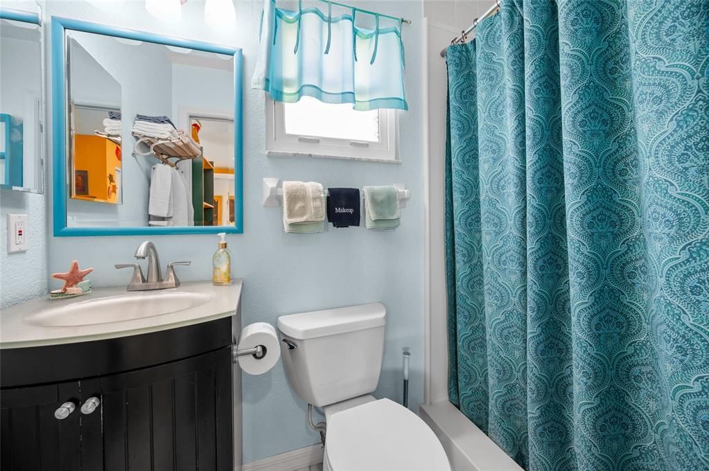 For Sale: $1,800,000 (2 beds, 2 baths, 1468 Square Feet)