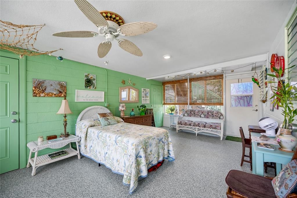 For Sale: $1,800,000 (2 beds, 2 baths, 1468 Square Feet)