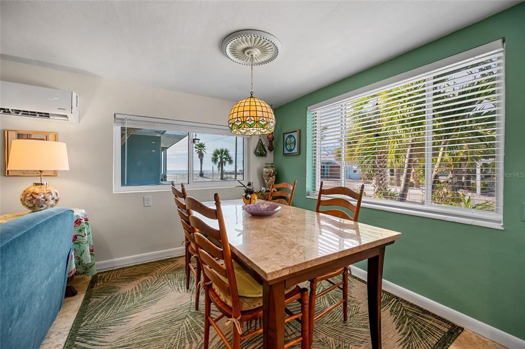 For Sale: $1,800,000 (2 beds, 2 baths, 1468 Square Feet)