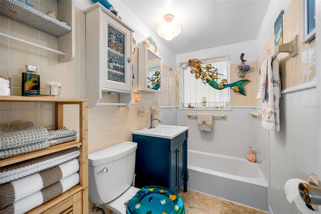 For Sale: $1,800,000 (2 beds, 2 baths, 1468 Square Feet)