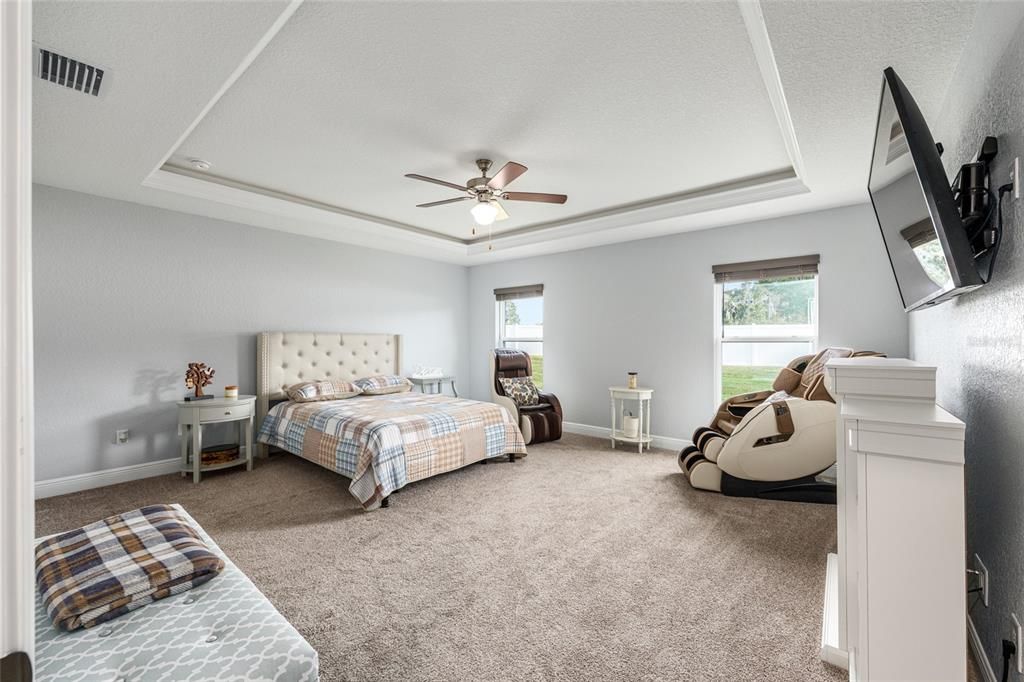 For Sale: $567,750 (4 beds, 2 baths, 2616 Square Feet)