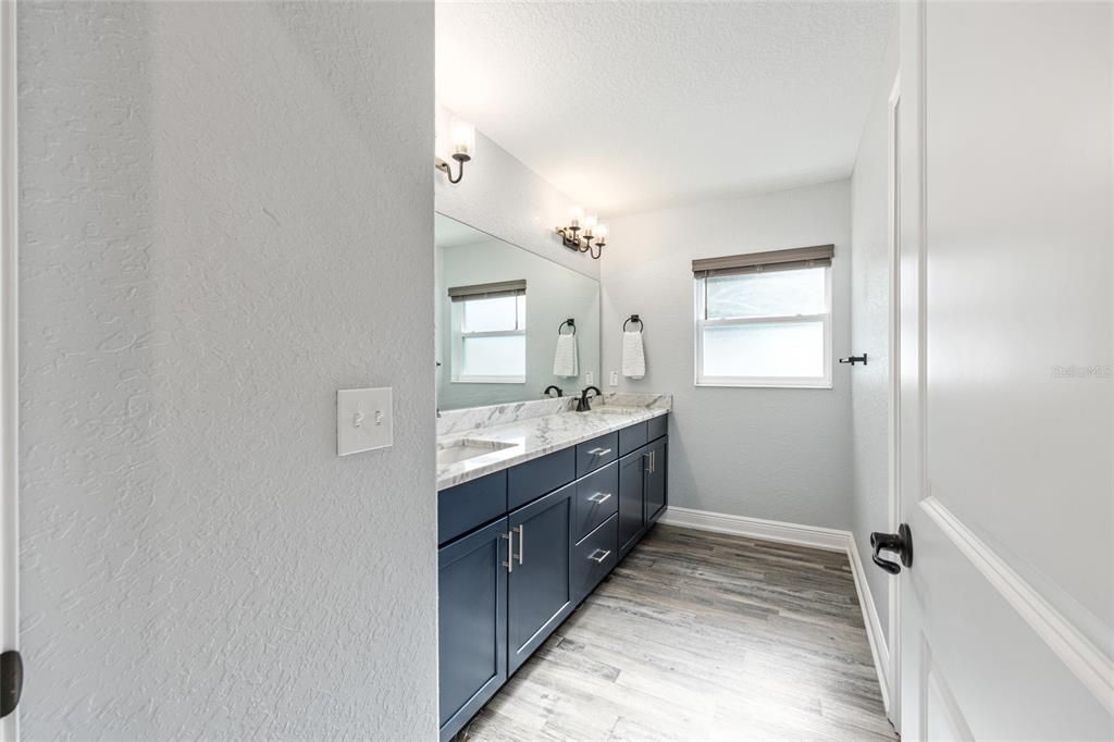 For Sale: $567,750 (4 beds, 2 baths, 2616 Square Feet)