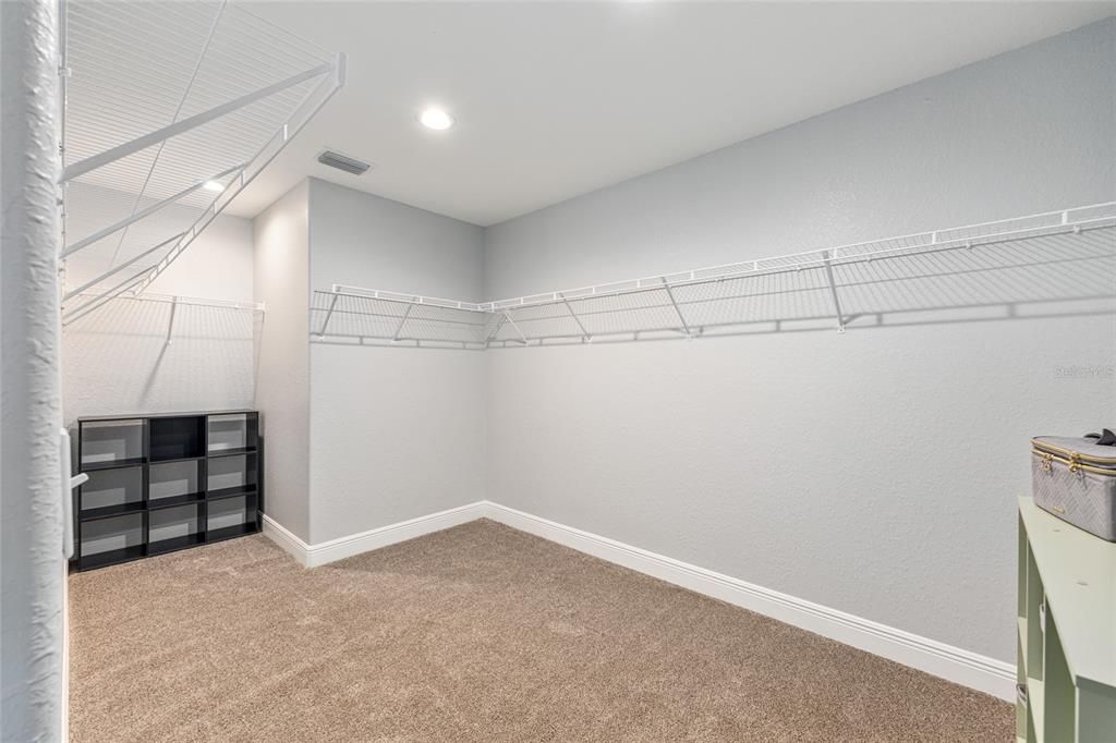 For Sale: $567,750 (4 beds, 2 baths, 2616 Square Feet)