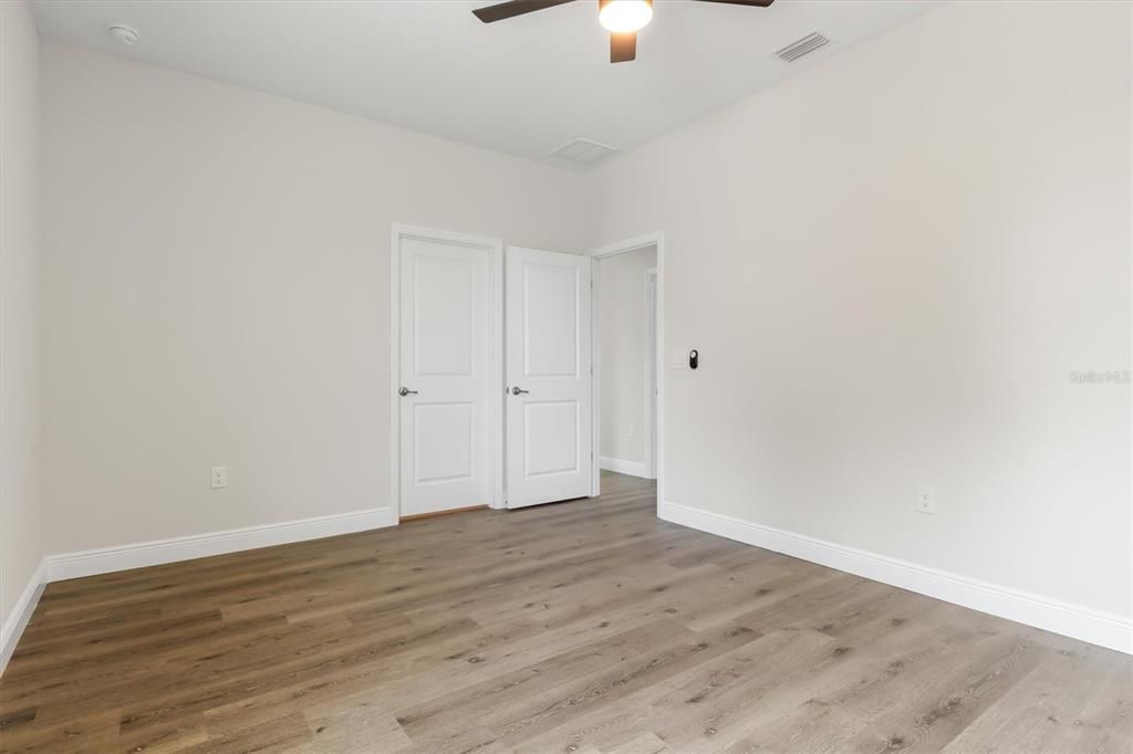 For Sale: $329,990 (4 beds, 2 baths, 1607 Square Feet)