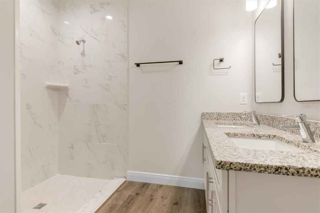 For Sale: $329,990 (4 beds, 2 baths, 1607 Square Feet)