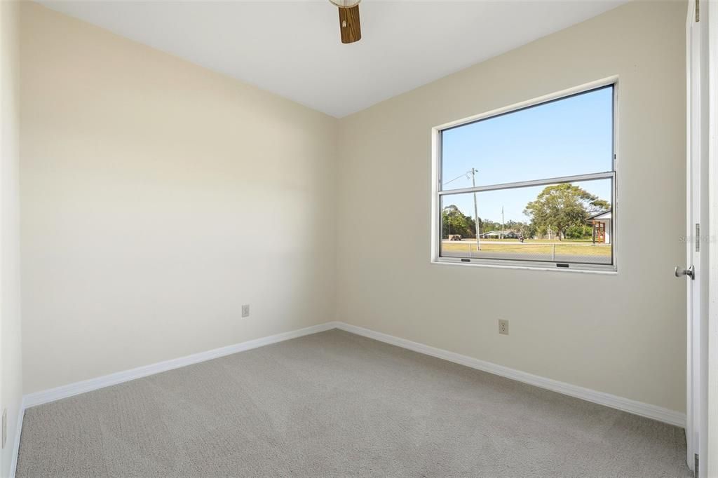 For Sale: $305,000 (3 beds, 1 baths, 1166 Square Feet)