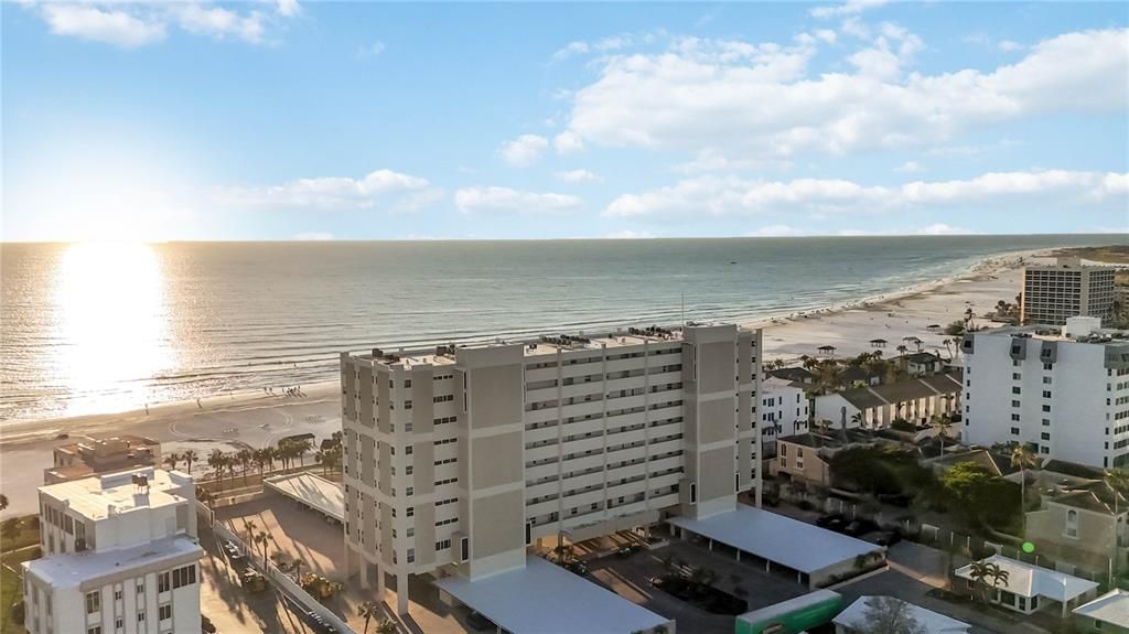 待售: $1,375,000 (2 贝兹, 2 浴室, 1521 平方英尺)