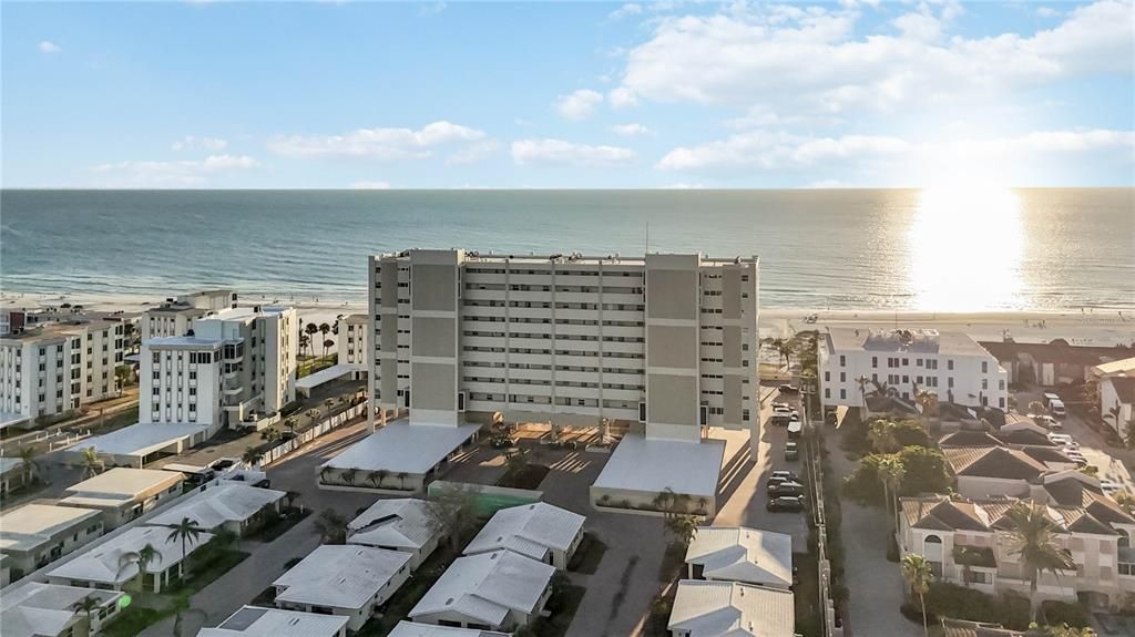 待售: $1,375,000 (2 贝兹, 2 浴室, 1521 平方英尺)