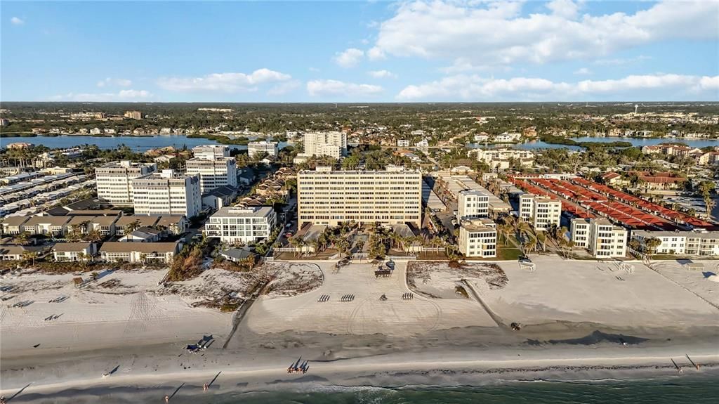 待售: $1,375,000 (2 贝兹, 2 浴室, 1521 平方英尺)