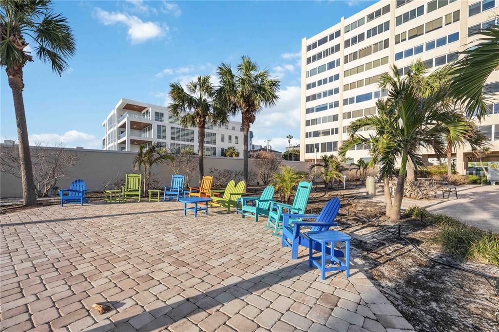 待售: $1,375,000 (2 贝兹, 2 浴室, 1521 平方英尺)