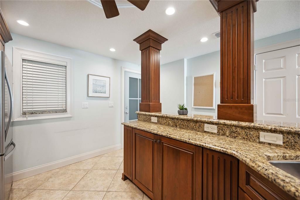 待售: $1,375,000 (2 贝兹, 2 浴室, 1521 平方英尺)