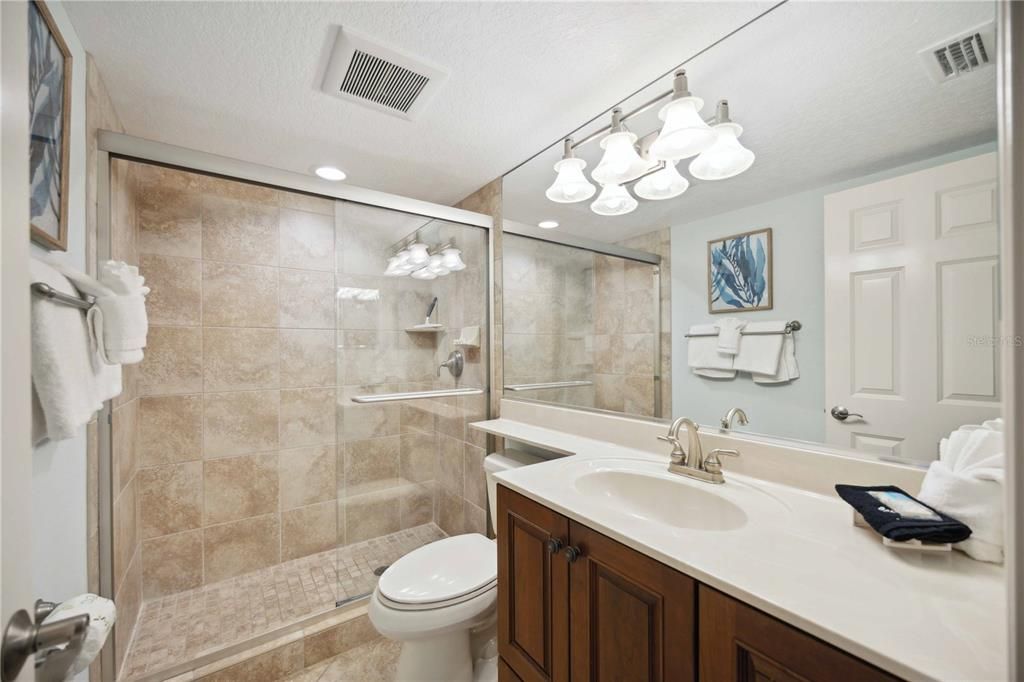 待售: $1,375,000 (2 贝兹, 2 浴室, 1521 平方英尺)