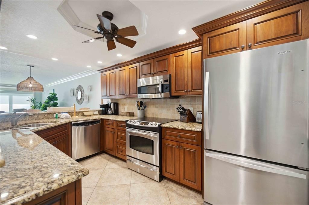 待售: $1,375,000 (2 贝兹, 2 浴室, 1521 平方英尺)