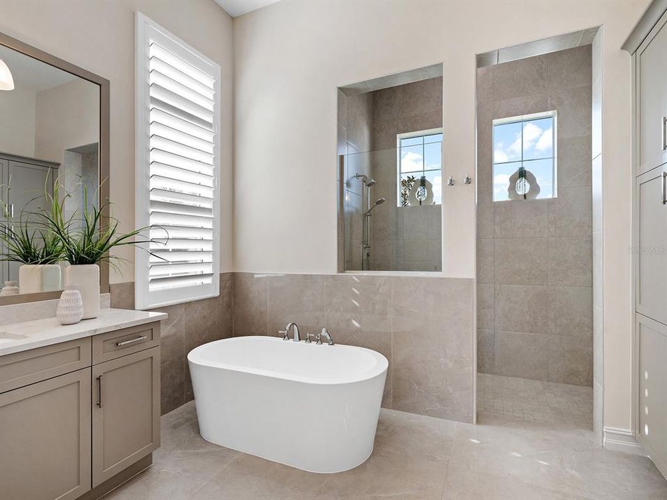 For Sale: $2,450,000 (3 beds, 4 baths, 3054 Square Feet)