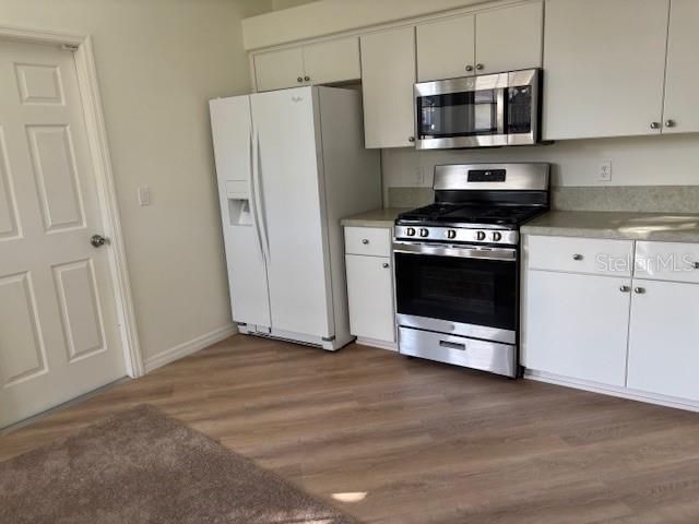 For Rent: $1,950 (2 beds, 2 baths, 1220 Square Feet)