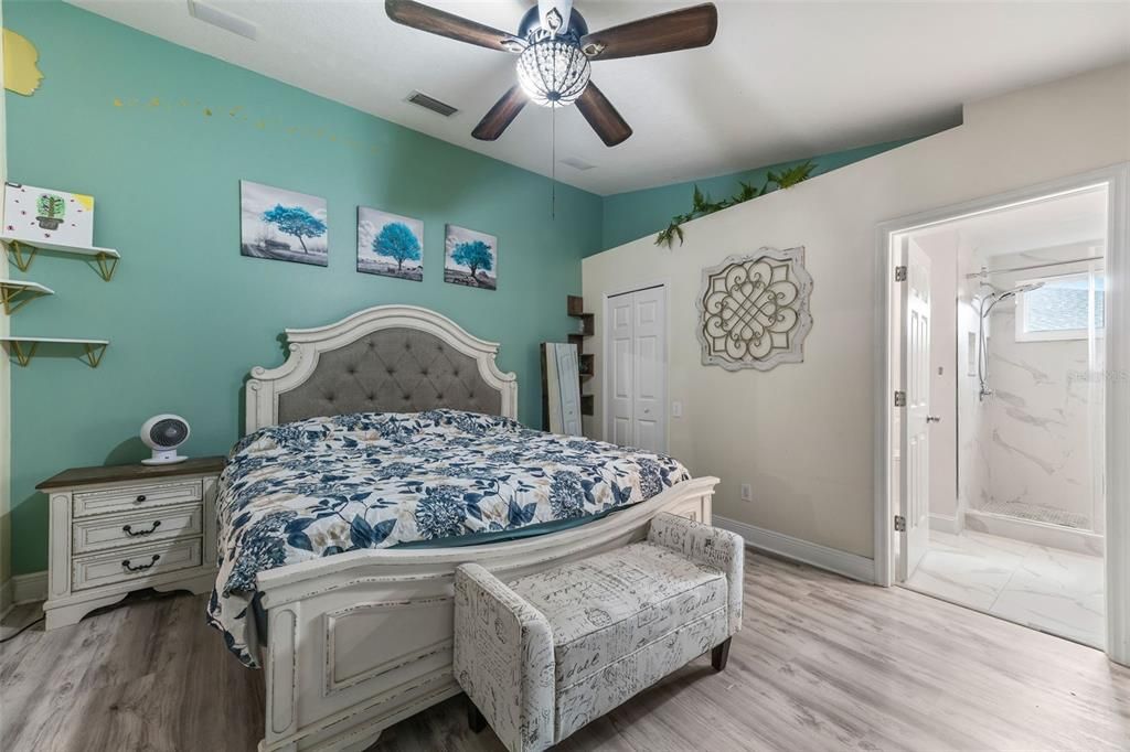 待售: $420,000 (3 贝兹, 2 浴室, 1685 平方英尺)