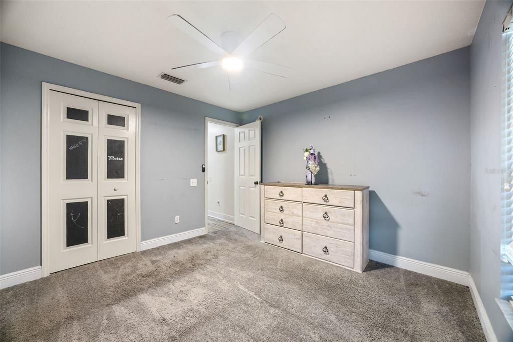 待售: $420,000 (3 贝兹, 2 浴室, 1685 平方英尺)